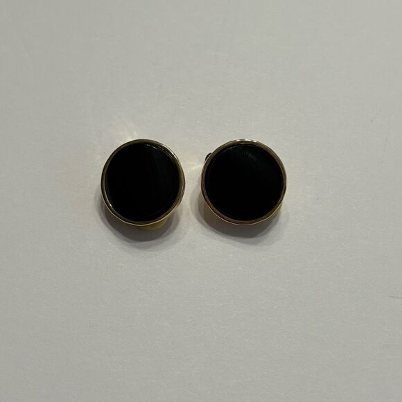 Vintage Women’s Black and Gold Tone Round Earrings Clip On Earring - Picture 1 of 6